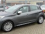 Peugeot 208 1.2 PureTech Allure 82PK 5DEURS! KMST NAP! Navi l Cruise l AIRCO ECC l PDC l LED! 2e eigenaar l DEALER OH l TOPSTAAT!