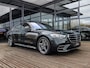 Mercedes-Benz S-klasse 580 4MATIC AMG Line | E-ACTIV BODYCONTROL | AIRMATIC | DIGITAL LIGHT | BURMESTER | REAR EXECUTIVE PAKKET | EXCLUSIEF PAKKET | WARMTE COMFORT PAKKET | RIJ-ASSISTENTIE PAKKET | PANORAMA/SCHUIF-KANTELDAK | 1E EIGEAAR | NL AUTO | ACHTERASBESTURING CODE 216 | |