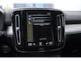 Volvo XC40 T4 211PK Automaat Plug-in hybrid Core Bright / Apple carplay / Parkeersensoren met camera / Stoelverwarming / Elektrische achterklep / Keyless entry / Parkeersensoren met camera