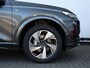 Audi Q6 e-tron S edition 83Kwh | 252 PK SUV Elektrisch | Trekhaak | Sportstoelen met leder | Optiek zwart |
