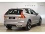 Volvo XC60 T6 350PK Automaat Plug-in Hybrid AWD Ultra Dark / Navigatie / Adaptieve Cruise control / Head Up-Display / Panorama dak / Leder / Elektrische stoelen / 360 Camera / Trekhaak / 20" Velgen
