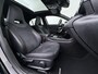 Mercedes-Benz A-klasse 250 e AMG Line | Panorama - Schuifdak | Trekhaak Wegklapbaar | Sfeerverlichting | Distronic Cruise Control | DAB+ radio | Smartphone Integratie