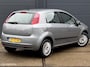 Fiat Punto Grande 1.4 Dynamic 5 deurs - 1E EIGENAAR - APK T/M 18-01-2027 - AIRCO - EL. RAMEN + SPIEGELS - RADIO/CD - NL AUTO - NAP -