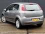Fiat Punto Grande 1.4 Dynamic 5 deurs - 1E EIGENAAR - APK T/M 18-01-2027 - AIRCO - EL. RAMEN + SPIEGELS - RADIO/CD - NL AUTO - NAP -