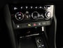 Skoda Karoq 1.5 TSI Sportline Business 150pk | Dode hoek sensoren | Adaptive Cruise Control | Elektrische achterklep |