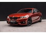 BMW 2-Serie Coupé 230i High Executive M-Sport | M-Sport| NL Auto | Harman/Kardon | Adaptieve Cruise Control | LED | Rij-hulpsysteem | Sportstoelen | Schuif/Kanteldak | Sportstoelen | DAB | Adaptief Onderstel | Camera | Ele. verstelbare stoelen + Geheugen Links |