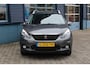Peugeot 2008 1.2 PureTech Signature | Achterbank in delen neerklapbaar | Achteropkomend verkeer waarschuwing | Airco