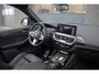 BMW X3 xDrive30e High Executive | M-Sport | Pano | LED | HUD | M-Seats | Sfeer | Harman Kardon | Camera | 21 Inch | X3M Pack | Shadow Line | Carbon-Zwart | Live Cockpit Pro | 1 Eigenaar | Dealer Onderhouden | BTW | Garantie