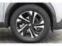 Peugeot 2008 1.2 PURETECH 130PK ALLURE PACK / NAVI / LEDER / CLIMA / LED / PDC / 17" LMV / CAMERA / KEYLESS / WINTERPAKKET / CRUISECONTROL !!