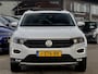 Volkswagen T-Roc 1.5 TSI AUT7 150PK PANODAK NAVI CAMERA DIGI-DASH APPLE-CARPLAY LED LMV PDC