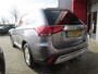 Mitsubishi Outlander 2.0 Connect Pro | Clima-Airco | Navigatie | Parkeercamera | Incl. BOVAG Garantie | Trekhaak | LED Dagrijverlichting |