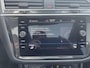 Volkswagen Tiguan 1.5 TSI 150pk DSG Life Panoramadak Navigatie d.m.v. Apple Carplay Android Auto Parkeersensoren Adaptive Cruise Control Stoel- en stuurverwarming Ledverlichting Getinte ramen Climate Control