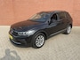 Volkswagen Tiguan 1.5 TSI 150pk DSG Life Panoramadak Navigatie d.m.v. Apple Carplay Android Auto Parkeersensoren Adaptive Cruise Control Stoel- en stuurverwarming Ledverlichting Getinte ramen Climate Control