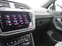 Volkswagen Tiguan 1.4 TSI eHybrid R-Line Business+ 245PK DSG SOH 91%, Trekhaak, Black Style, 19" LM Velgen, Keyless, Stoel-Stuurverwarming