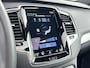 Volvo XC90 T8 Recharge R-Design | Long Range | 22" | Luchtvering | Bowers & Wilkins | Trekhaak | Head-up | Panoramadak | Leder dashboard | Full LED | Elektr. verst .Sportstoelen