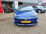 Toyota Prius 1.8 Hybrid DYNAMIC TREKHAAK HEAD-UP STOELVERW KEYLESS LM-VELGEN CAMERA CLIMA AD-CRUISE BLUETOOTH BLIND SPOT