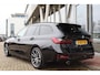 BMW 3-Serie Touring (g21) 330e 292PK AUTOMAAT SPORT LINE SHADOW LINE Live Cockpit | Trekhaak | Navi | Leer | Sfeerverl. | Adapt.Cruise | Dab |