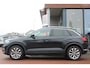 Volkswagen T-Roc 1.5 TSI DSG *Business* | Trekhaak | Camera | Adaptive Cruise Control | Carplay | Climate Control | Stoelverwarming | Navigatie |
