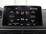 Peugeot 3008 1.6 e-THP Allure | Panoramadak | Trekhaak | Stoelverwarming | Adaptive cruise | FOCAL Sound | 360 Camera | Half leder | Keyless | Full LED | Massage | Navigatie