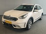 Kia Niro Hybrid 1.6 GDi DynamicLine Rijklaar + 12 maanden Bovag-garantie Henk Jongen Auto's in Helmond,  al 50 jaar service zoals 't hoort!