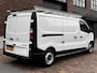 Opel Vivaro 1.6 CDTI L2H1 / SCHADE RONDOM / 125 PK / Navigatie + Camera / Imperial / 3 Persoons