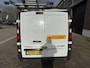 Opel Vivaro 1.6 CDTI L2H1 / SCHADE RONDOM / 125 PK / Navigatie + Camera / Imperial / 3 Persoons