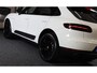 Porsche Macan 2.0 / Luchtvering / Camera / Cruise Control / Dode Hoek / F1 / Lane Assist / Leder / Memory / Xenon / Pdc / 20 Inch