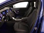 Mercedes-Benz A-klasse 250 e Star Edition Panoramadak | Distronic | Dode Hoek Ass | Alarm | Keyless Go | Sfeerverlichting | Inclusief 24 maanden Mercedes-Benz Certified garantie voor Europa.