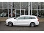 Volvo V60 T8 Recharge AWD Inscription | Trekhaak | Verw. Stoel- & stuurwiel | Apple Carplay/Android Auto | Camera | El. Bestuurdersstoel met geheugen |