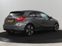 Mercedes-Benz A-klasse 200 Urban Night | Dealer onderhouden | Stoelverwarming | Bi-Xenon | Half leder | Navigatie | Park Assist | Sportstoelen | CD-wisselaar | Cruise control | Airco