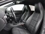 Mercedes-Benz A-klasse 200 Urban Night | Dealer onderhouden | Stoelverwarming | Bi-Xenon | Half leder | Navigatie | Park Assist | Sportstoelen | CD-wisselaar | Cruise control | Airco