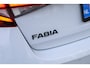 Skoda Fabia 1.0 TSI 95pk Selection | Camera Achter | Stoelverwarming | Parkeersensoren Voor / Achter | Apple CarPlay/ Android Auto | Keyless