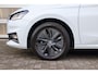 Skoda Fabia 1.0 TSI 95pk Selection | Camera Achter | Stoelverwarming | Parkeersensoren Voor / Achter | Apple CarPlay/ Android Auto | Keyless