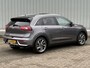 Kia Niro Hybrid 1.6 GDi Edition / NL Auto / Herwers Onderhouden / Schuif/Kanteldak / Trekhaak 1300 KG / Half Lederen Bekleding / Navigatie / Apple CarPlay/Android Auto / Stoel- en Stuurverwarming / Camera / Climate Control / Cruise Control / Winterset /