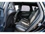 Volvo XC60 2.0 T6 AWD Plug-in hybrid Ultimate Dark | Long Range | 360 Camera | Panoramadak | Stoel en Stuurverwarming | 21" | Donker Glas | Power Seats | Adaptieve Cruise Control |