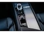 Volvo XC60 2.0 T6 AWD Plug-in hybrid Ultimate Dark | Long Range | 360 Camera | Panoramadak | Stoel en Stuurverwarming | 21" | Donker Glas | Power Seats | Adaptieve Cruise Control |