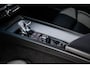 Volvo XC60 2.0 T6 AWD Plug-in hybrid Ultimate Dark | Long Range | 360 Camera | Panoramadak | Stoel en Stuurverwarming | 21" | Donker Glas | Power Seats | Adaptieve Cruise Control |