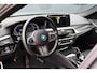 BMW 5-Serie Touring 530e M Sport Business Edition Plus | 19 inch | Leer | Stoelverwarming | Berninagrau Bernstein | Live Cockpit | Apple Carplay / Android Auto |  M-pakket