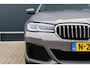 BMW 5-Serie Touring 530e M Sport Business Edition Plus | 19 inch | Leer | Stoelverwarming | Berninagrau Bernstein | Live Cockpit | Apple Carplay / Android Auto |  M-pakket