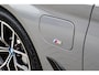BMW 5-Serie Touring 530e M Sport Business Edition Plus | 19 inch | Leer | Stoelverwarming | Berninagrau Bernstein | Live Cockpit | Apple Carplay / Android Auto |  M-pakket