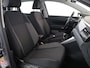 Volkswagen Polo 1.0 TSI Life 95 PK | Navigatie via app | LM velgen | Parkeersensoren voor en achter |