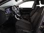 Volkswagen Polo 1.0 TSI Life 95 PK | Navigatie via app | LM velgen | Parkeersensoren voor en achter |