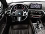 BMW 5-Serie 520i M Sport | Nappaleder | Head-Up | Stoelverwarming | Camera | Carplay | Sfeerverlichting | 20'' | Live Cockpit | Navigatie | Park Assist | Full LED