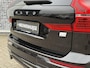 Volvo XC60 2.0 T6 AWD Plug-in Hybrid Ultimate Dark | Long Range | 360 Graden Camera | Harman Kardon Audio | Panoramadak | Lederen Bekleding | Elektrisch Verstelbare Voorstoelen | Lichtmetalen Velgen 20 inch |