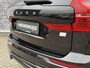 Volvo XC60 2.0 T6 AWD Plug-in Hybrid Ultimate Dark | Long Range | 360 Graden Camera | Harman Kardon Audio | Panoramadak | Lederen Bekleding | Elektrisch Verstelbare Voorstoelen | Lichtmetalen Velgen 20 inch |