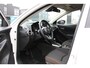 Mazda 2 1.5 Skyactiv-G Comfort , Automaat, Zwart Dak + Spiegels, LMV 15 Inch, PDC, Clima, Stoelverwarming, Apple Carplay, Navi, Cruise, ASR, LKA