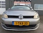 Volkswagen Golf 1.2 TSI Highline 5 drs met parkeersensoren en automaat en met navigatie en bluetooth telefoon media