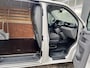 Volkswagen Transporter 2.0 TDI L1H1 150Pk Airco Cruise controle 2-Persoons Telefoonverbinding Apple carplay Achterklep Zijruit Navigatiesysteem Euro 6 Dealer onderhouden