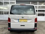 Volkswagen Transporter 2.0 TDI L1H1 150Pk Airco Cruise controle 2-Persoons Telefoonverbinding Apple carplay Achterklep Zijruit Navigatiesysteem Euro 6 Dealer onderhouden