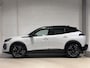 Peugeot 2008 GT Pack 1.2 Turbo 130pk EAT8 | SCHUIF/KANTELDAK | ALCANTARA INTERIEUR | 18" LM 'EVISSA' | NAVI | 360° CAMERA | STOELVERW. | DODEHOEKBEW. | DRAADLOZE LADER |